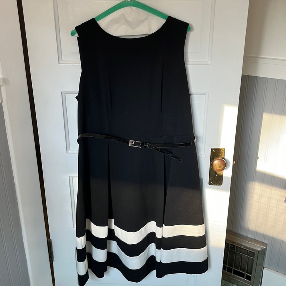 Stunning black and white A-line Calvin Klein dress